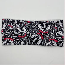 Load image into Gallery viewer, Bucky Love Twist Headband