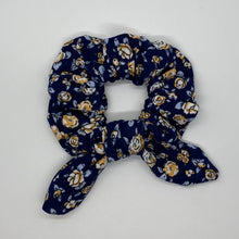 Load image into Gallery viewer, Spring Training Scrunchie
