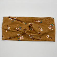 Load image into Gallery viewer, Ribbed Hazel Floral Twist Headband
